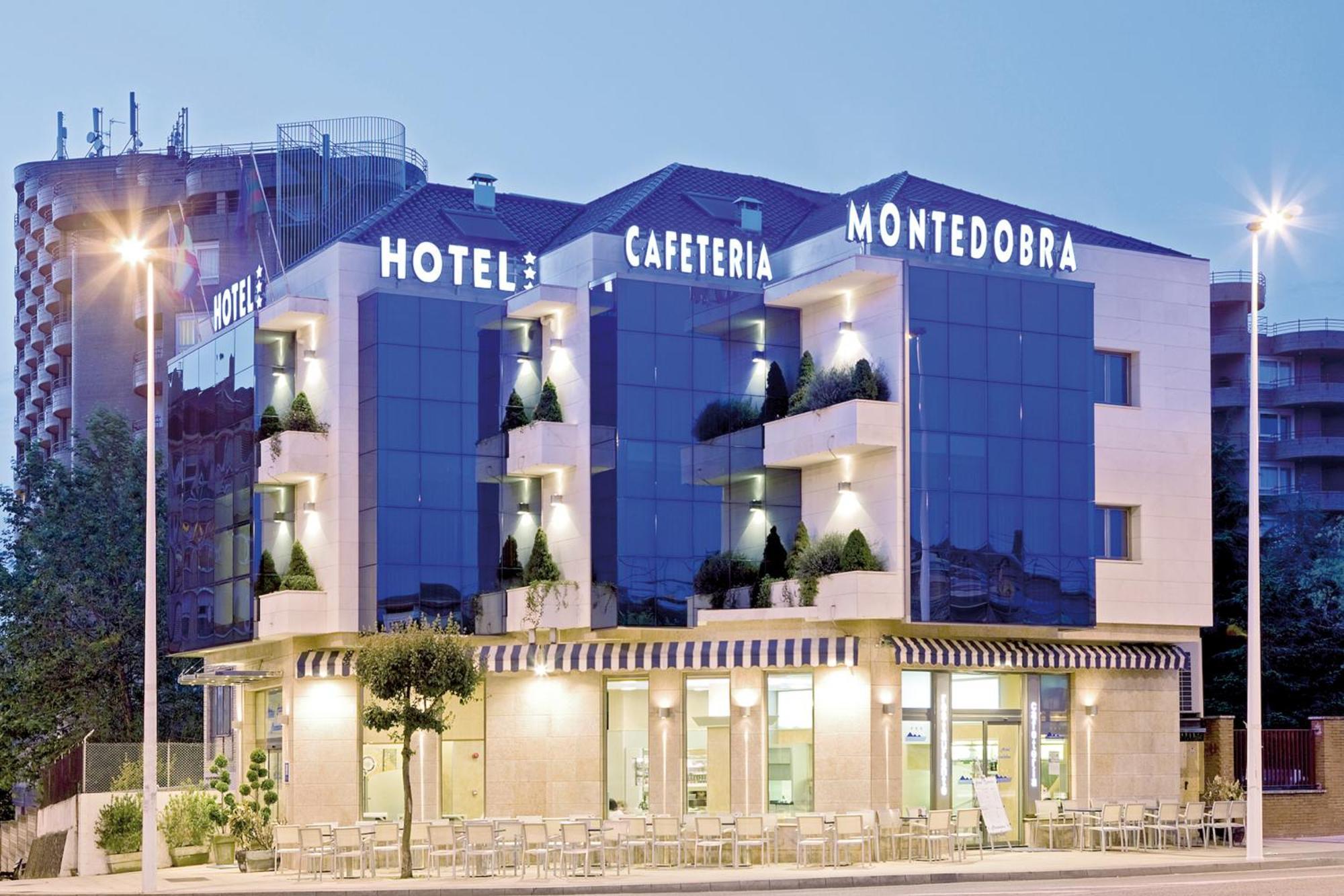 Hotel Montedobra Torrelavega Buitenkant foto